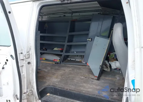 2005 Ford E-150 Commercial/Recreational from USA, damaged, VIN 1FTRE14W35HA07708